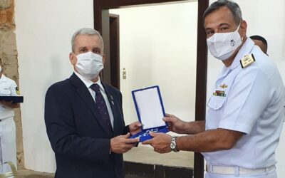 Cerimônia marca a entrega da medalha Amigo da Marinha à ABIMDE
