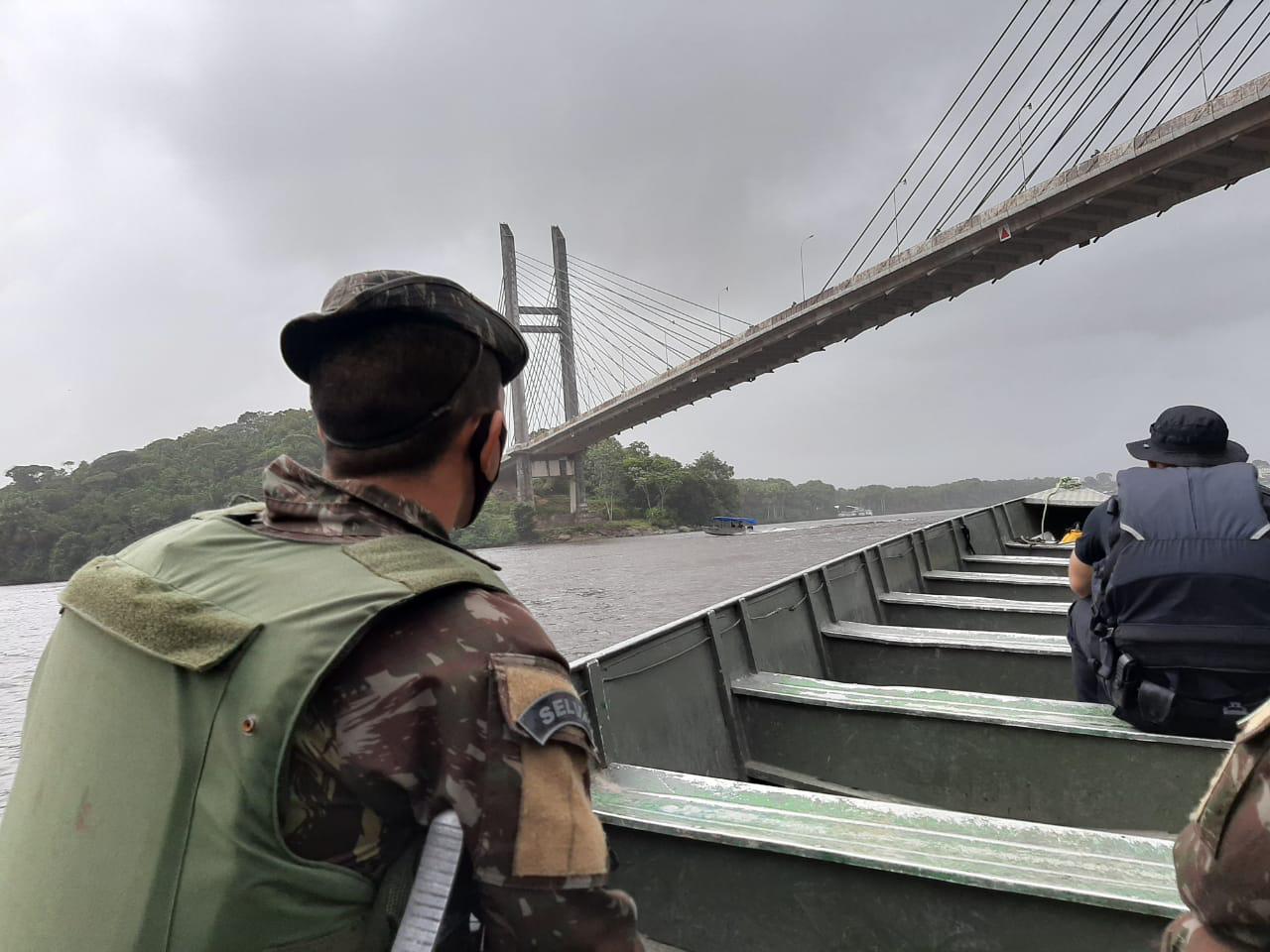 EXÉRCITO BRASILEIRO OCUPOU A FRONTEIRA COM A GUIANA