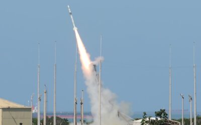 CLA realiza lançamento de foguete de treinamento