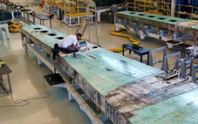 Grupo Akaer trabalha na revitalização das asas do avião de patrulha P-3AM Orion