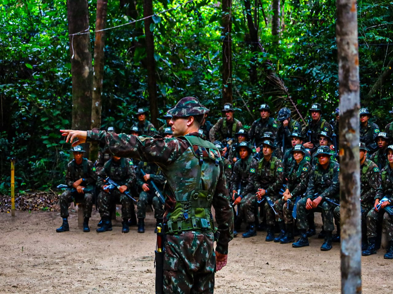 Brigada de Infantaria de Selva realiza estágio para os órgãos de segurança  pública