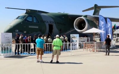 KC-390 Millennium recebe visitação na FIDAE 2022