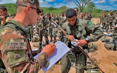 Caatinga: soldados realizam estágio básico de combatente