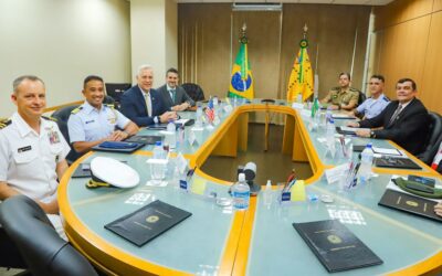 Ministro da Defesa recebe visita do Encarregado de Negócios da Embaixada dos EUA no Brasil