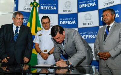 Durante a 7ª Mostra BID Brasil, Ministro da Defesa assina norma que favorece aquisição de produtos