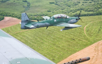 FAB intercepta aeronave em Zona de Identificação de Defesa Aérea (ZIDA)