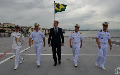 Ministro das Relações Exteriores do Reino Unido visita o NAM Atlântico