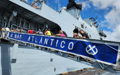 Navio Aeródromo Multipropósito “Atlântico” atraca na Paraíba pela primeira vez